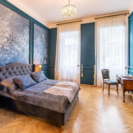 Kastely Apartman Eger Esterno foto