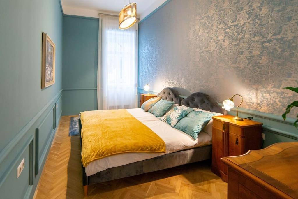 Kastely Apartman Eger Esterno foto