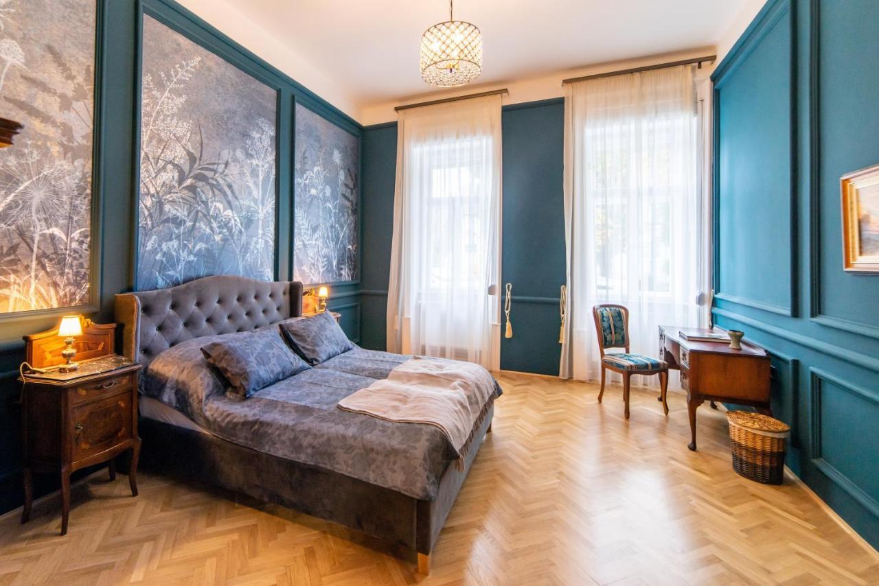 Kastely Apartman Eger Esterno foto
